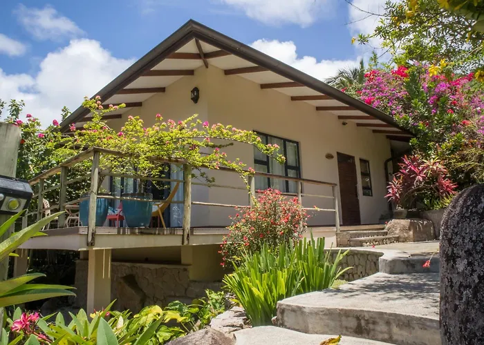 Domaine Desaubin Luxury Guest house Takamaka